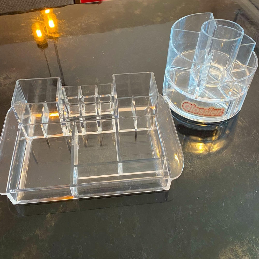 Lot of 2 Cosmetic Holders